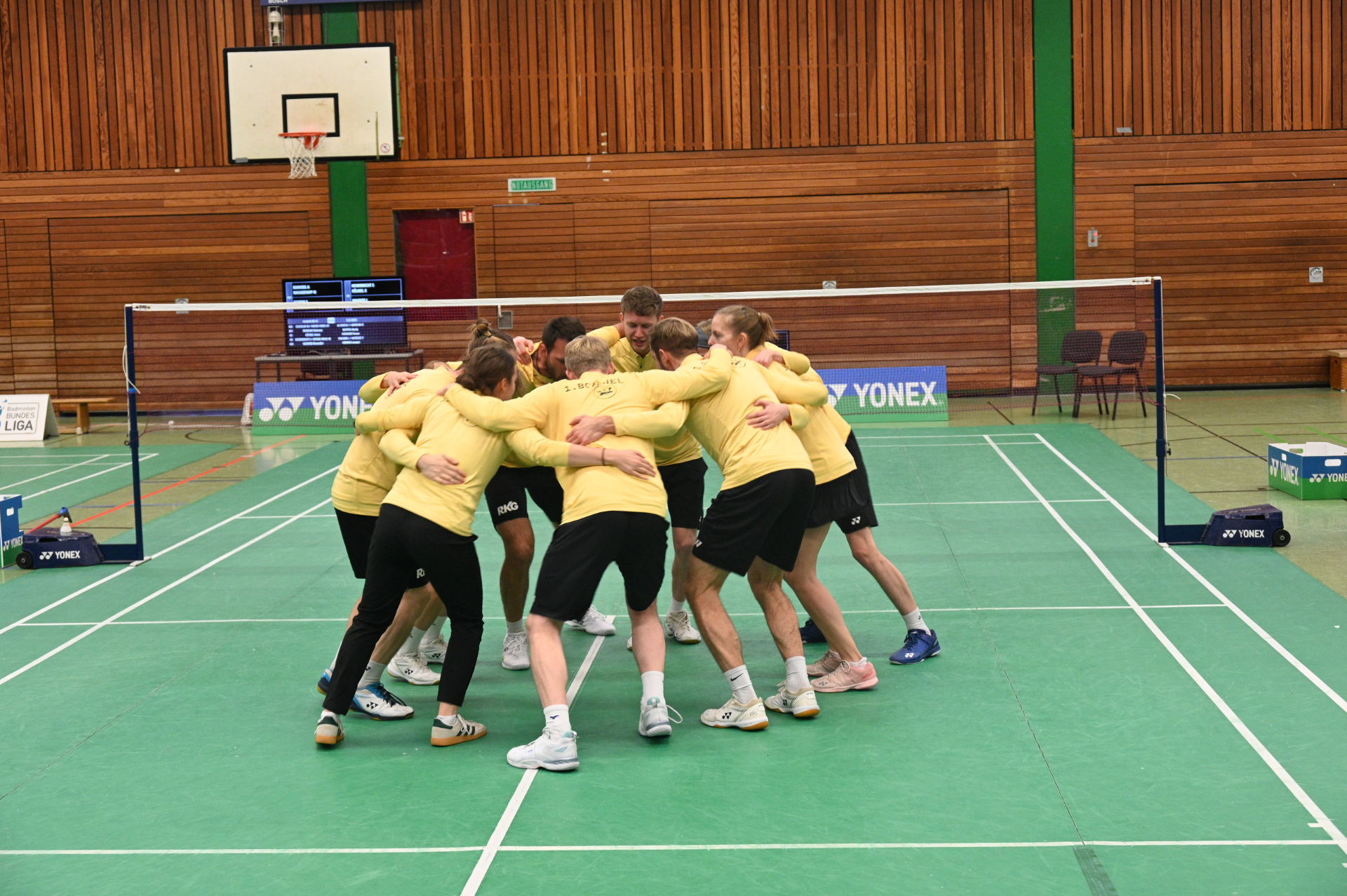 Versöhnlicher Abschluss: DIE ERSTE beschenkt sich mit drei Punkten zur Weihnachtszeit